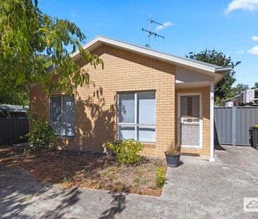 Fully Furnished in Enviable Central Location - Photo 6