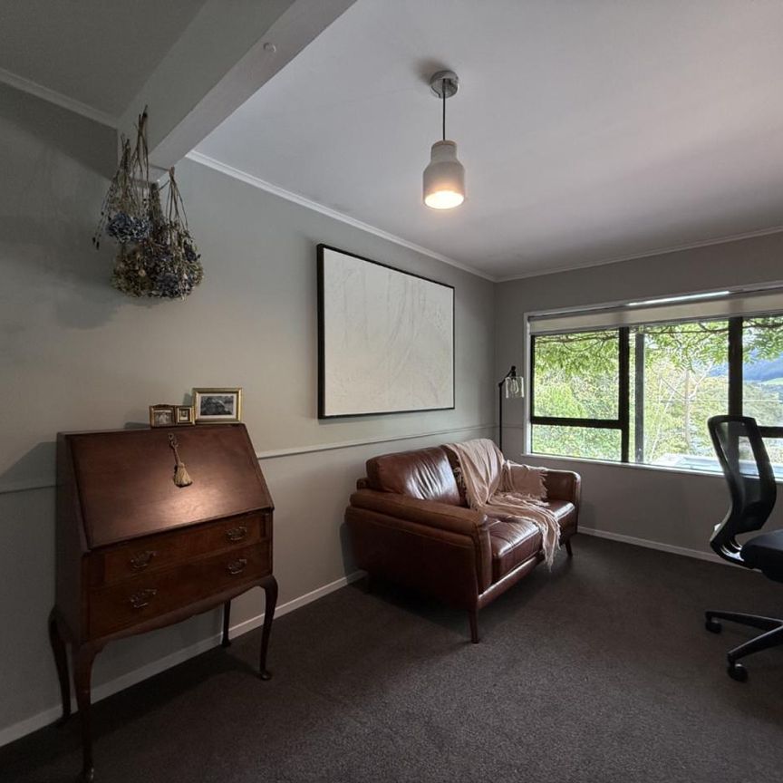 Spacious 4-Bedroom Home with Pool and Fantastic Outdoor Living - Photo 1