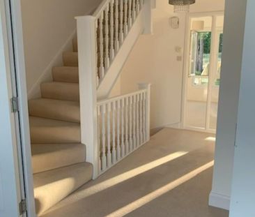 4 bedroom townhouse to rent - Photo 6
