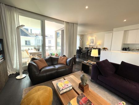 Luxueus appartement van ca. 167m², uniek gelegen in het hart van het historische centrum, op de Zandberg ! - Photo 4