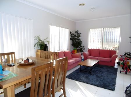 Comfort and Style: Your Sanctuary at 21 Cascades View, Yallambie - Photo 2