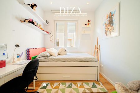 Luxury penthouse for rent in Madrid, Spain - Photo 2