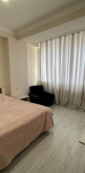Apartament o camera zona Intre Lacuri - Photo 1