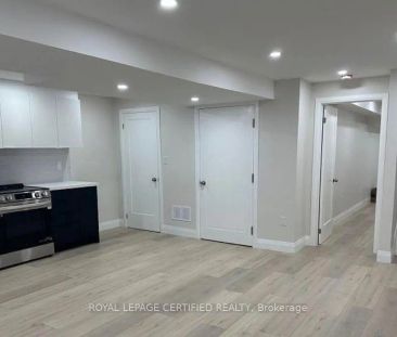 3881 Skyview Street S - Photo 4