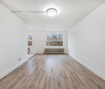 For Lease - 325 Sammon Avenue Unit# 102, Toronto, Ontario - Photo 2