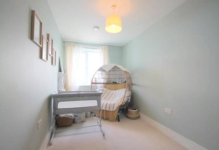 West Plaza, Town Lane, Stanwell,TW19 - Photo 3