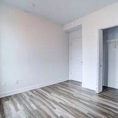 1 room apartment of 100m² in Gatineau - Photo 2