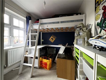 4 Bedroom House To Rent - Photo 5