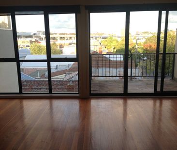 16/31-33 Rankins Road, Kensington VIC 3031 - Photo 1