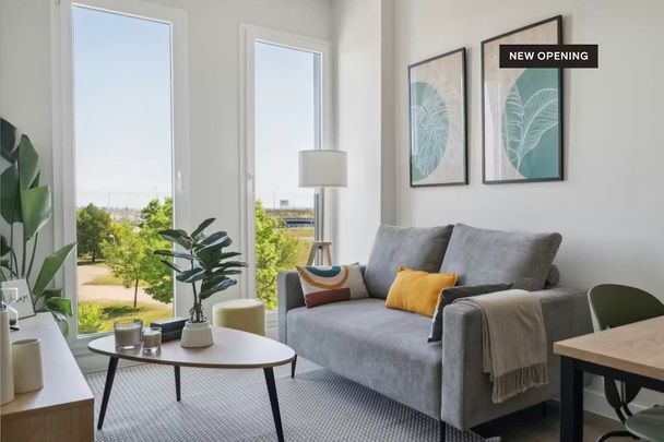 Calle de José Antonio Rebolledo y Palma, Madrid, Community of Madrid 28051 - Photo 1