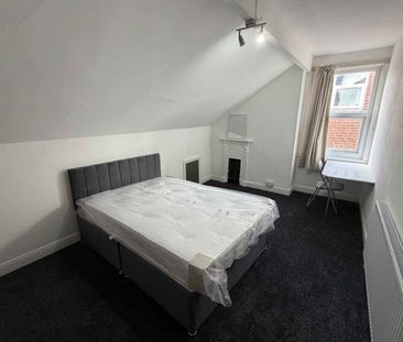 6 Bedroom Student Properties - Photo 4