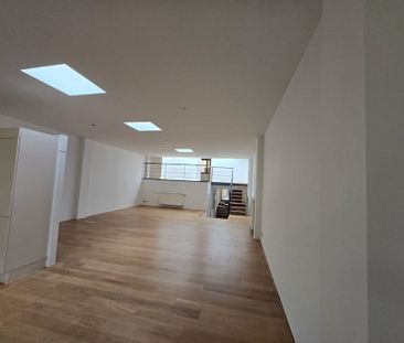 Ruim appartement van 139 m² met tuin - Photo 1