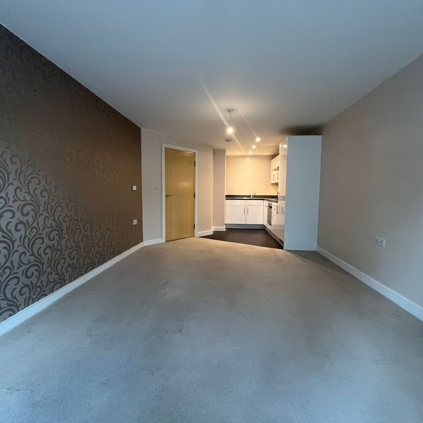 Brecon House, Taywood Road, Northolt, UB5 6GU - Photo 1