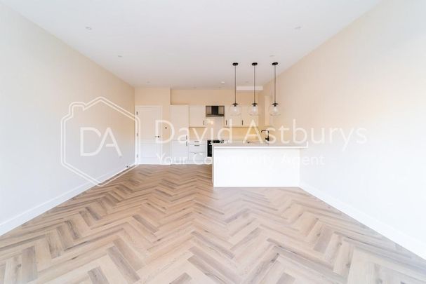 4 bedroom semi-detached house to rent - Photo 1