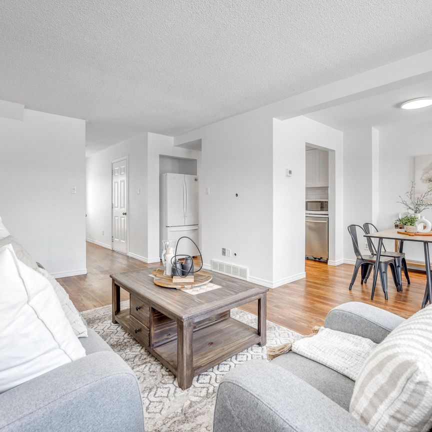 For Lease - 834 Lanark Crescent, Sarnia, Ontario - Photo 1