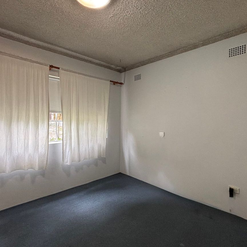 Modern Apartment in Prime West Ryde Location - Photo 1