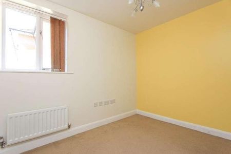 Edward Vinson Drive, Faversham, Kent, ME13 - Photo 5