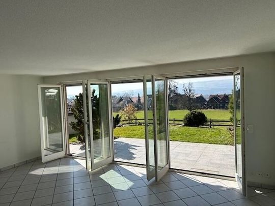 Beautiful 4.5-room single-family house with garden in Ottenbach - Foto 1