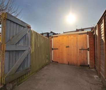 Selby Road, W5 - Photo 1