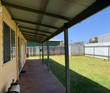 Perfect 3x1 In Great Location - Photo 4