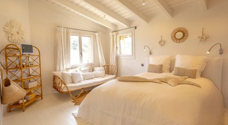 Rental Villa Bonifacio 9 Rooms 350 m² - Photo 2