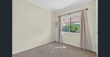 Light-Filled Upstairs Home with Deck Overlooking Bushland - Top level available only - Photo 2