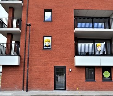 Gelijksvloers 2-Slaapkamer appartement met terras en parkeerplaats - Foto 1