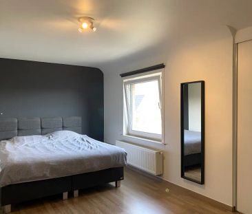 INSTAPKLARE WONING MET 3 SLPKS EN TUIN IN RUSTIGE WOONWIJK - Photo 4