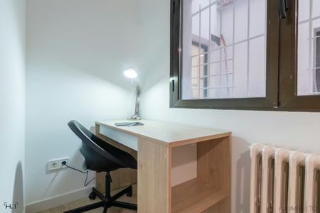 Calle del Laurel, Madrid, Community of Madrid 28005 - Photo 4