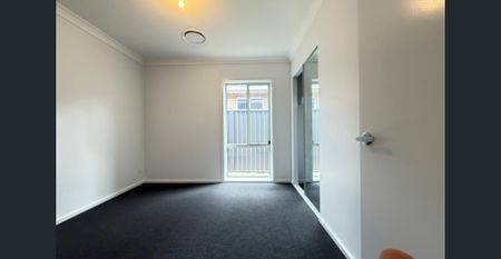 Stunning New 4-Bedroom Home with Solar Panels – Save on Energy Costs! - Photo 3