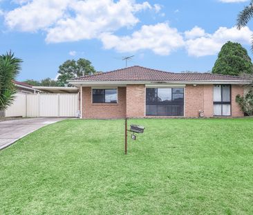 Four Bedroom Home with Spacious Entertaining Area - Photo 5