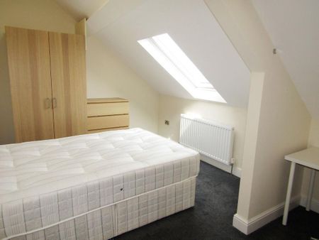 4 bedroom maisonette to rent - Photo 5