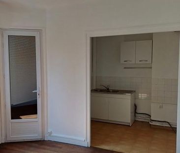 Location Appartement 2 pièces 35m² ST NAZAIRE 44600 - Photo 2