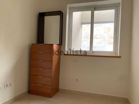 Alquiler de piso en Alameda de Capuchinos - Photo 2