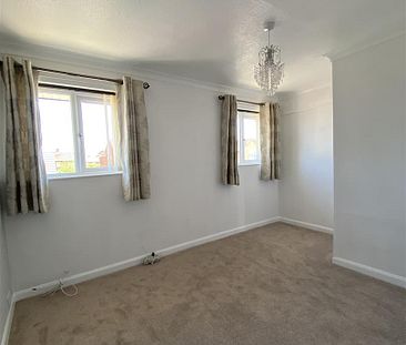 To Let 2 Bed House - Terraced Queens Park, Mold Per Calendar Month £725 pcm - Photo 1