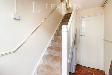 1 bedroom maisonette to rent Sidney Road, Walton-on-Thames, KT12 - Photo 5