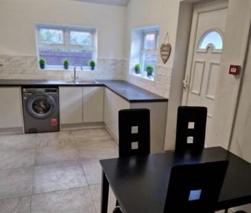Room in a Shared House, Ellel Grove, L6 - Photo 2