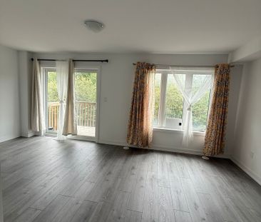 For Lease - 10 Blue Forest Crescent, Barrie, Ontario - Photo 5