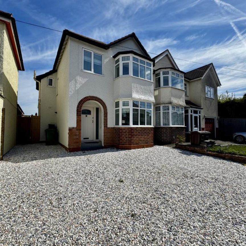 3 Bedroom Semi-Detached House - Photo 1