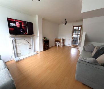 2 Bedroom Terraced To Let - Photo 2