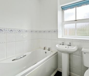 3 bed semi-detached house to rent in Howell Close, Arborfield, Read... - Photo 1