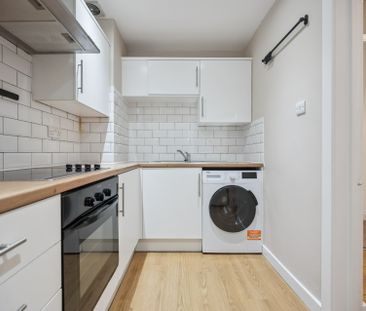 Strathyre Street - Photo 4