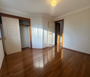 Prime Location - Photo 2