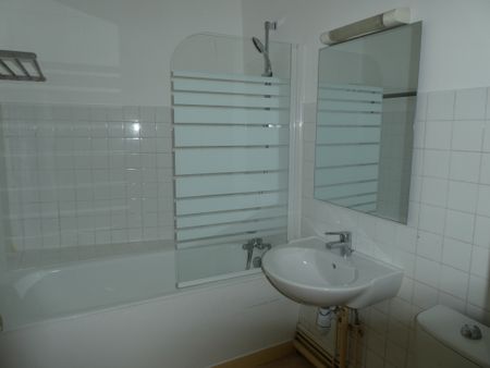 Location Appartement 2 pièces 37m² FONTAINEBLEAU 77300 - Photo 5