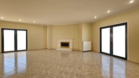 ΘΕΡΙΣΣΟΣ, ΣΕ ΜΟΝΑΔΙΚΗ ΘΕΣΗ ΜΠΡΟΣΤΑ ΣΕ ΠΛΑΤΕΙΑ ΜΕ ΑΝΕΜΠΟΔΙΣΤΗ ΘΕΑ, ΕΝΟΙΚΙΑΖΕΤΑΙ ΜΕΖΟΝΕΤΑ 2 ΕΠΙΠΕΔΩΝ - Photo 5