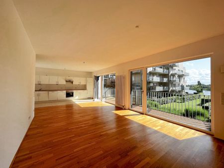 Lichtdurchflutete 3-Zimmer-Wohnung mit EBK - Photo 3