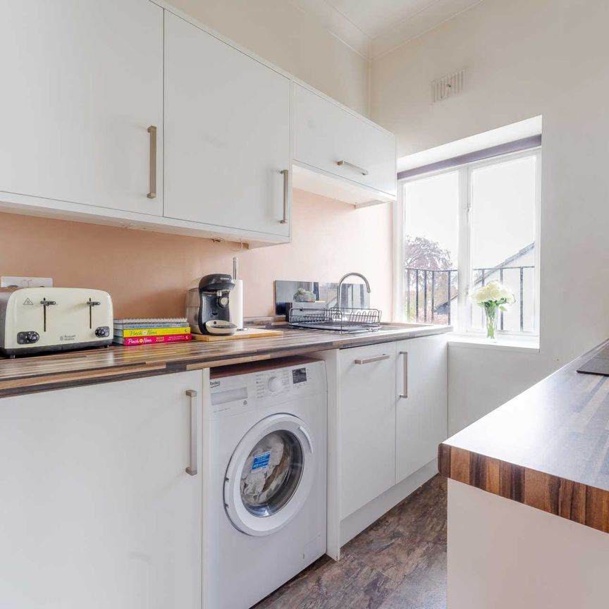 Stanley Road, Sutton - Photo 1