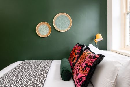 2 Bed Flat, Manilla Road, BS8 - Photo 3