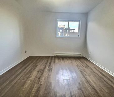 2 CH - 1 SDB - Charlemagne - $1,595 /mo - Photo 3