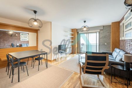 Alquiler de piso en Calle Cardenal Cienfuegos - Photo 4